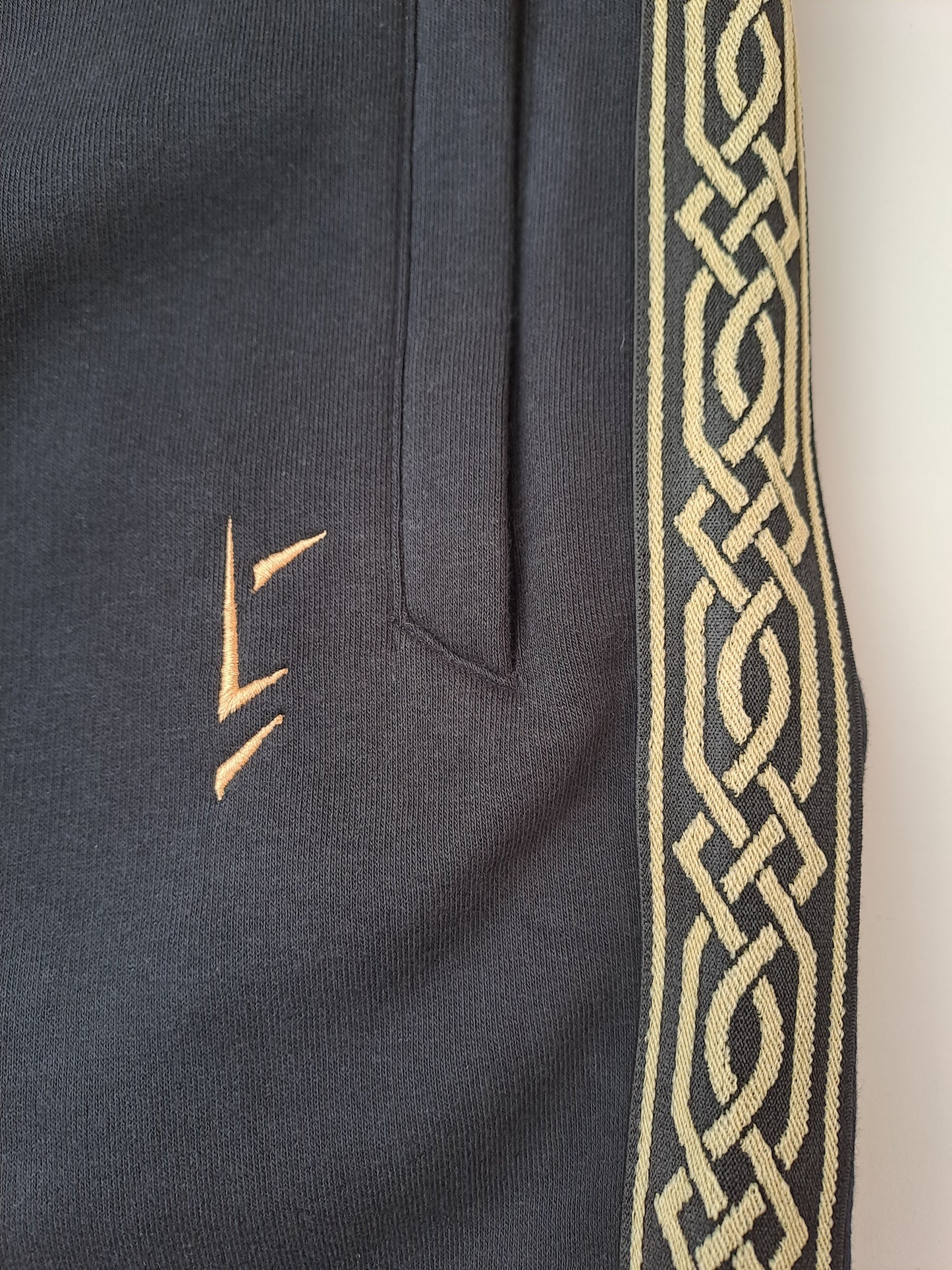 BLACK TRACKSUIT SET